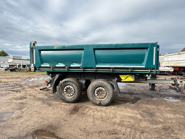 Schmitz Cargobull ZKI 18 Dreiseitenkipper - Kiper prikolica: slika Schmitz Cargobull ZKI 18 Dreiseitenkipper - Kiper prikolica Schmitz Cargobull ZKI 18 Dreiseitenkipper - Kiper prikolica: slika Schmitz Cargobull ZKI 18 Dreiseitenkipper - Kiper prikolica