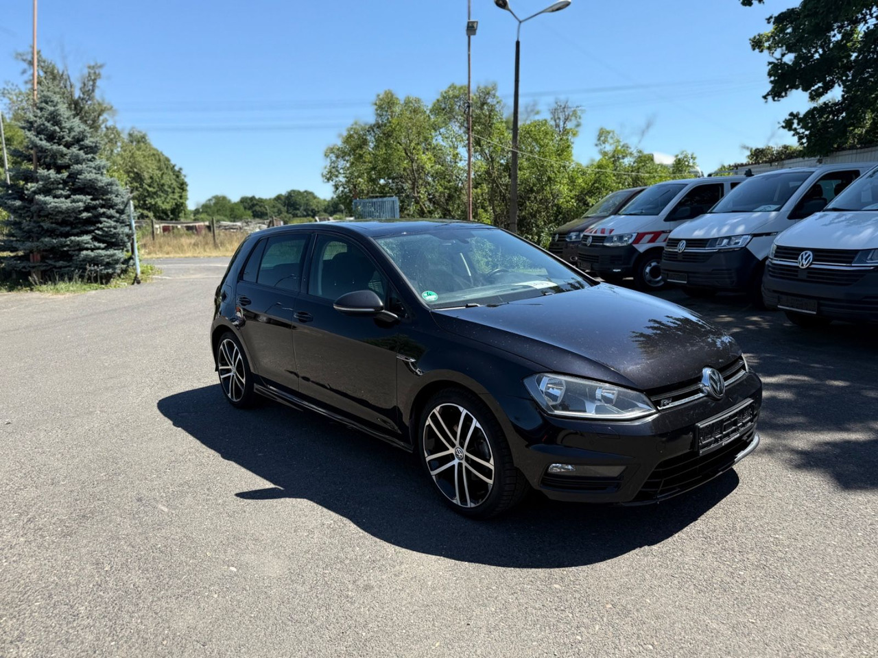Volkswagen Golf VII Lim. Lounge BMT R-line - Limuzina: slika Volkswagen Golf VII Lim. Lounge BMT R-line - Limuzina Volkswagen Golf VII Lim. Lounge BMT R-line - Limuzina: slika Volkswagen Golf VII Lim. Lounge BMT R-line - Limuzina