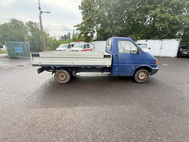 Volkswagen T4 2.5 TDI - Dostavno vozilo s ravnom platformom: slika Volkswagen T4 2.5 TDI - Dostavno vozilo s ravnom platformom Volkswagen T4 2.5 TDI - Dostavno vozilo s ravnom platformom: slika Volkswagen T4 2.5 TDI - Dostavno vozilo s ravnom platformom