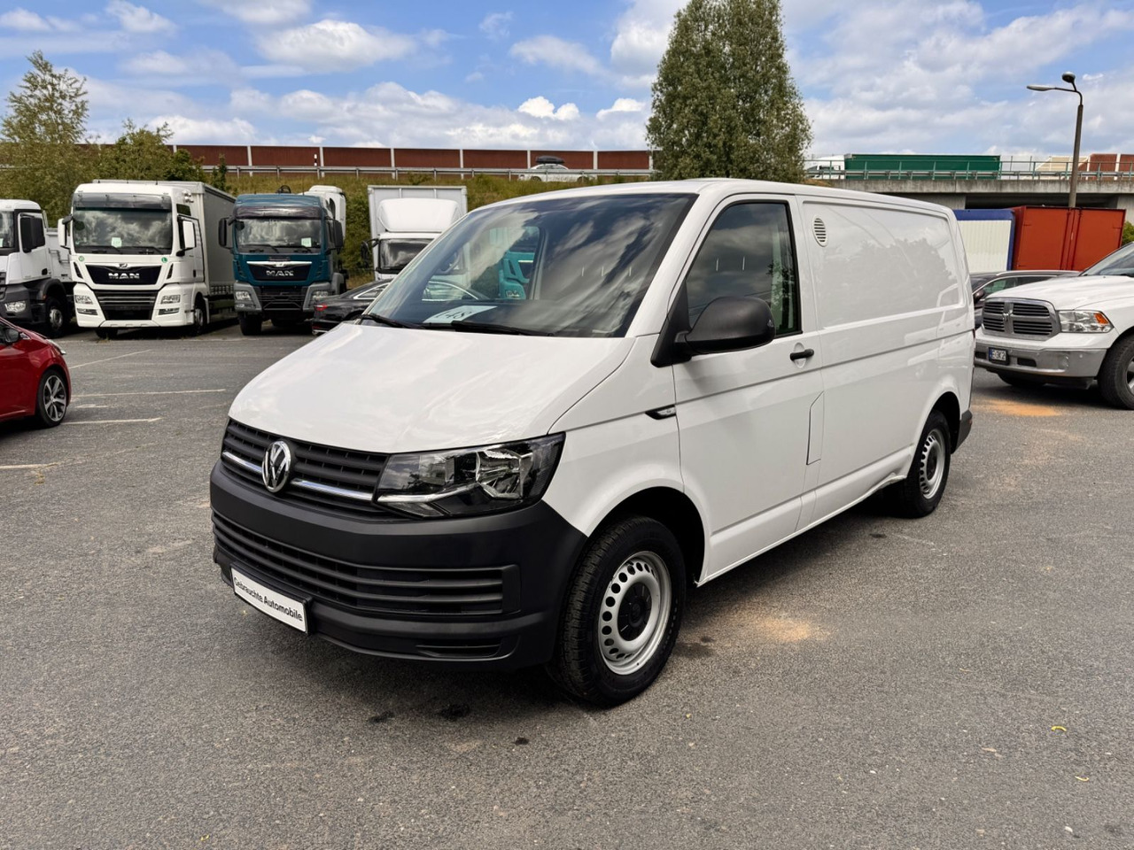Volkswagen T6 Transporter 2.0 TDI 49 tkm - Mali kombi: slika Volkswagen T6 Transporter 2.0 TDI 49 tkm - Mali kombi Volkswagen T6 Transporter 2.0 TDI 49 tkm - Mali kombi: slika Volkswagen T6 Transporter 2.0 TDI 49 tkm - Mali kombi