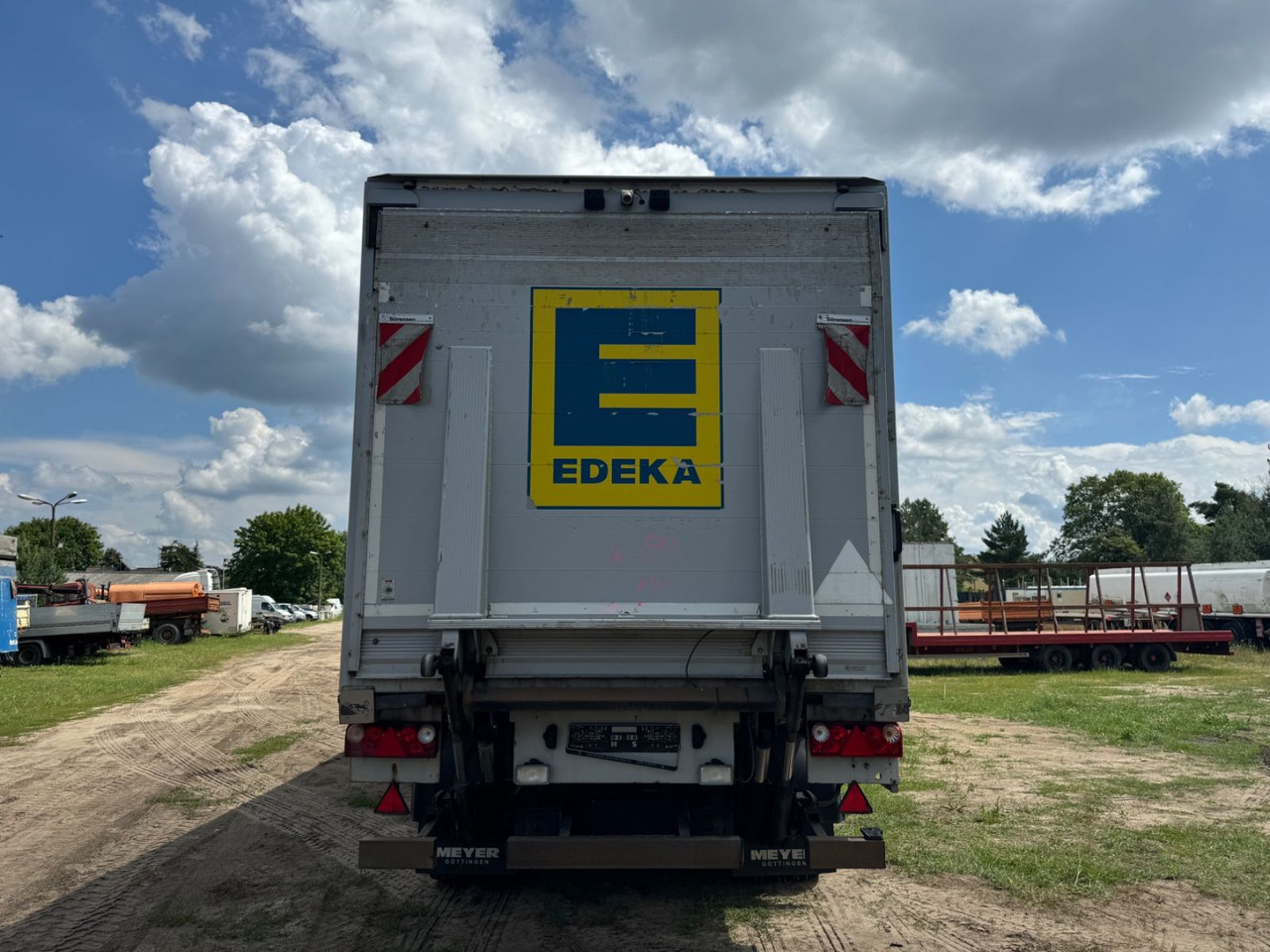 Poluprikolica hladnjača Wagen-Mayer MSK 10-9 mit LBW: slika Poluprikolica hladnjača Wagen-Mayer MSK 10-9 mit LBW
