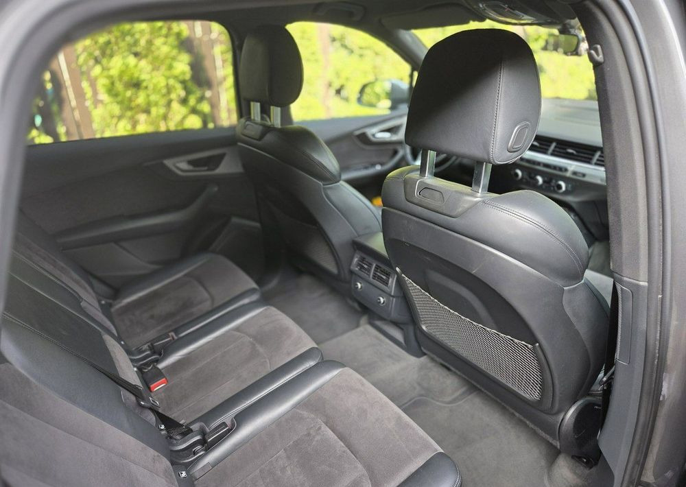 Audi Q7 - SUV: slika Audi Q7 - SUV Audi Q7 - SUV: slika Audi Q7 - SUV