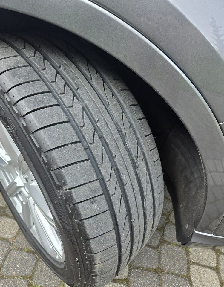 SUV Audi Q7: slika SUV Audi Q7