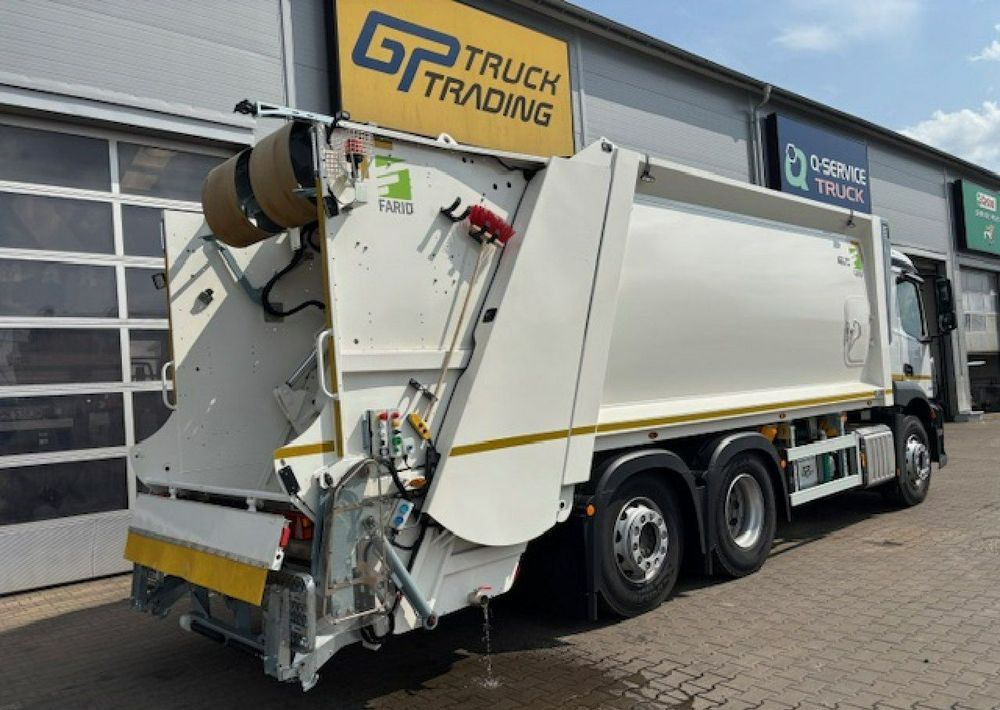 Mercedes-Benz Actros - Kamion za odvoz smeća: slika Mercedes-Benz Actros - Kamion za odvoz smeća Mercedes-Benz Actros - Kamion za odvoz smeća: slika Mercedes-Benz Actros - Kamion za odvoz smeća