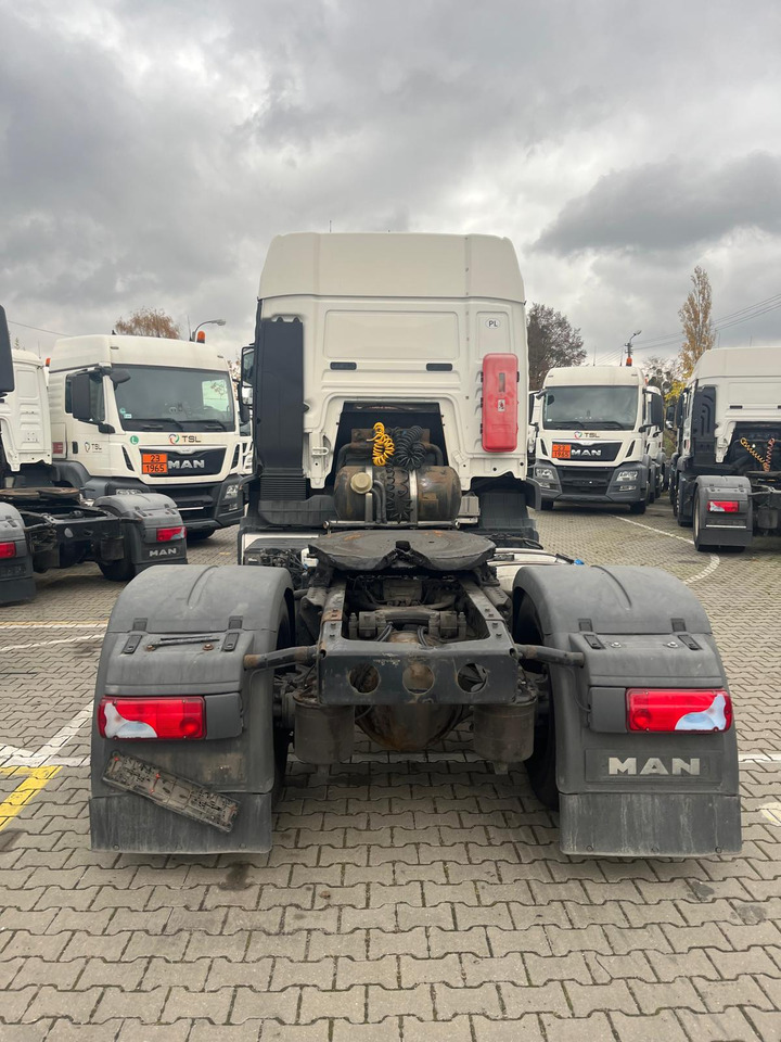 MAN TGS 18.400 - Tegljač: slika MAN TGS 18.400 - Tegljač MAN TGS 18.400 - Tegljač: slika MAN TGS 18.400 - Tegljač