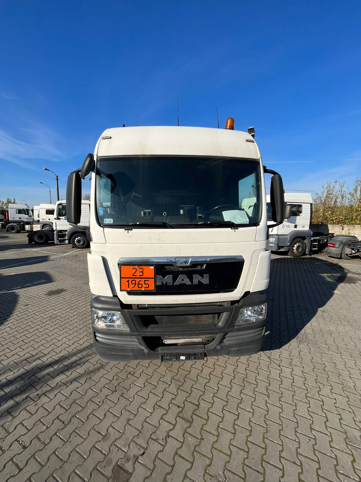 MAN TGS 18.400 - Tegljač: slika MAN TGS 18.400 - Tegljač MAN TGS 18.400 - Tegljač: slika MAN TGS 18.400 - Tegljač