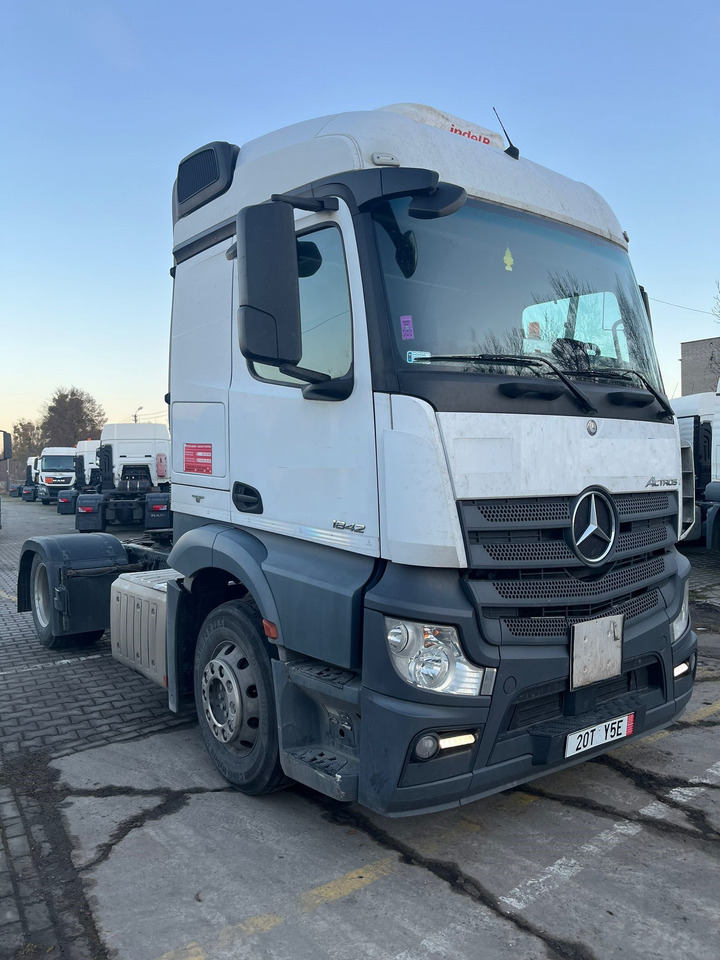 MERCEDES Actros 1842 - Tegljač: slika MERCEDES Actros 1842 - Tegljač MERCEDES Actros 1842 - Tegljač: slika MERCEDES Actros 1842 - Tegljač