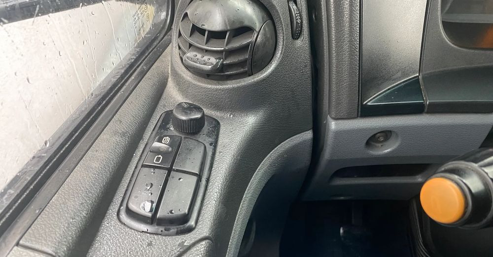 Kamion hladnjača Mercedes-Benz atego: slika Kamion hladnjača Mercedes-Benz atego