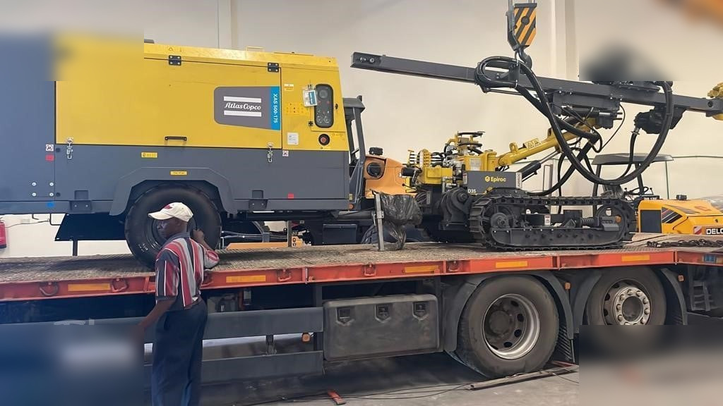 ATLAS COPCO 450 CFM - Zračni kompresor: slika ATLAS COPCO 450 CFM - Zračni kompresor ATLAS COPCO 450 CFM - Zračni kompresor: slika ATLAS COPCO 450 CFM - Zračni kompresor