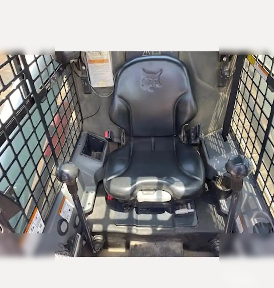 BOBCAT S590 - Mini utovarivač: slika BOBCAT S590 - Mini utovarivač BOBCAT S590 - Mini utovarivač: slika BOBCAT S590 - Mini utovarivač