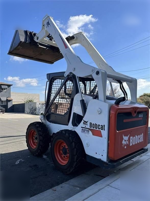 BOBCAT S590 - Mini utovarivač: slika BOBCAT S590 - Mini utovarivač BOBCAT S590 - Mini utovarivač: slika BOBCAT S590 - Mini utovarivač