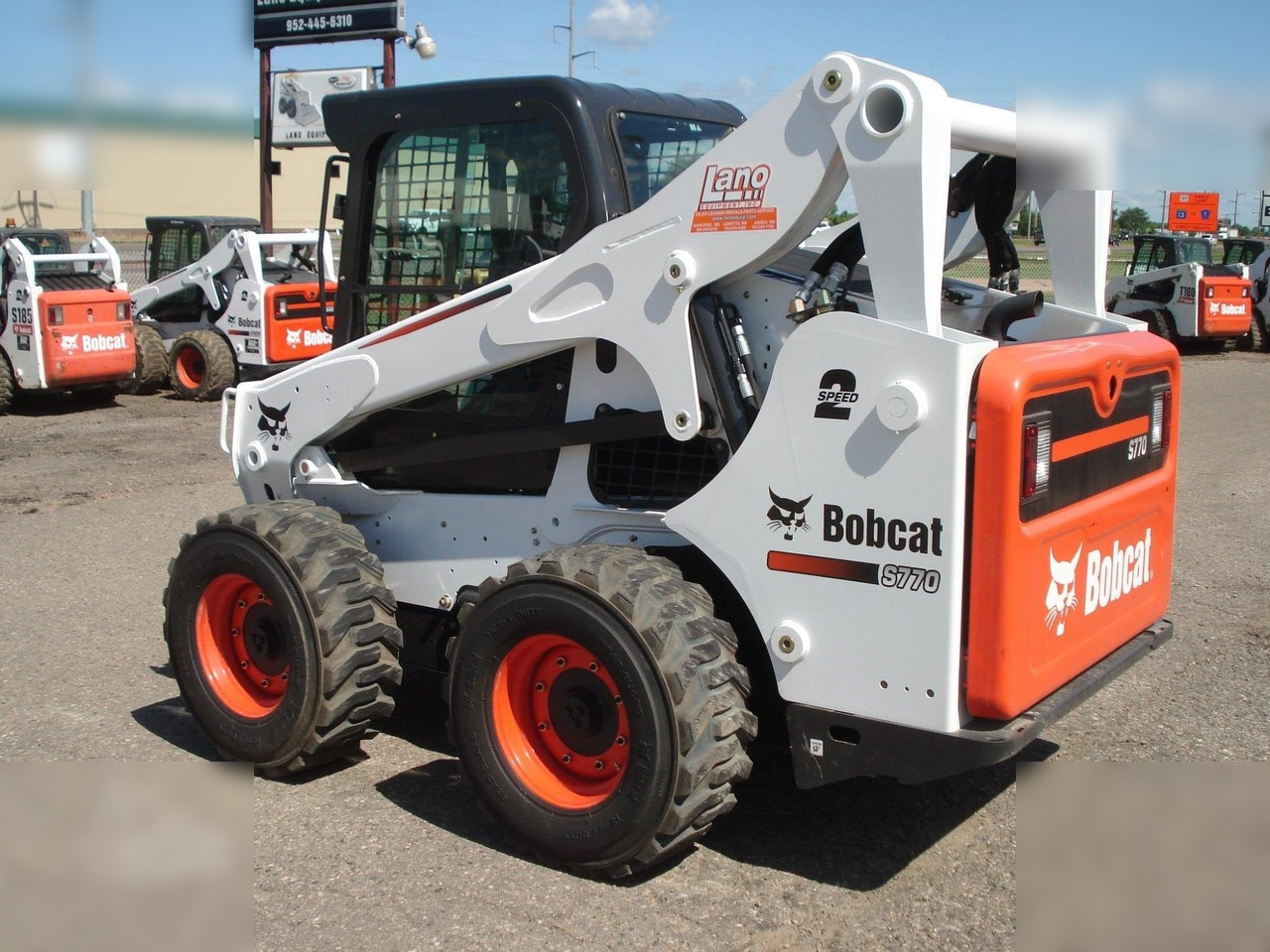BOBCAT S770 - Mini utovarivač: slika BOBCAT S770 - Mini utovarivač BOBCAT S770 - Mini utovarivač: slika BOBCAT S770 - Mini utovarivač