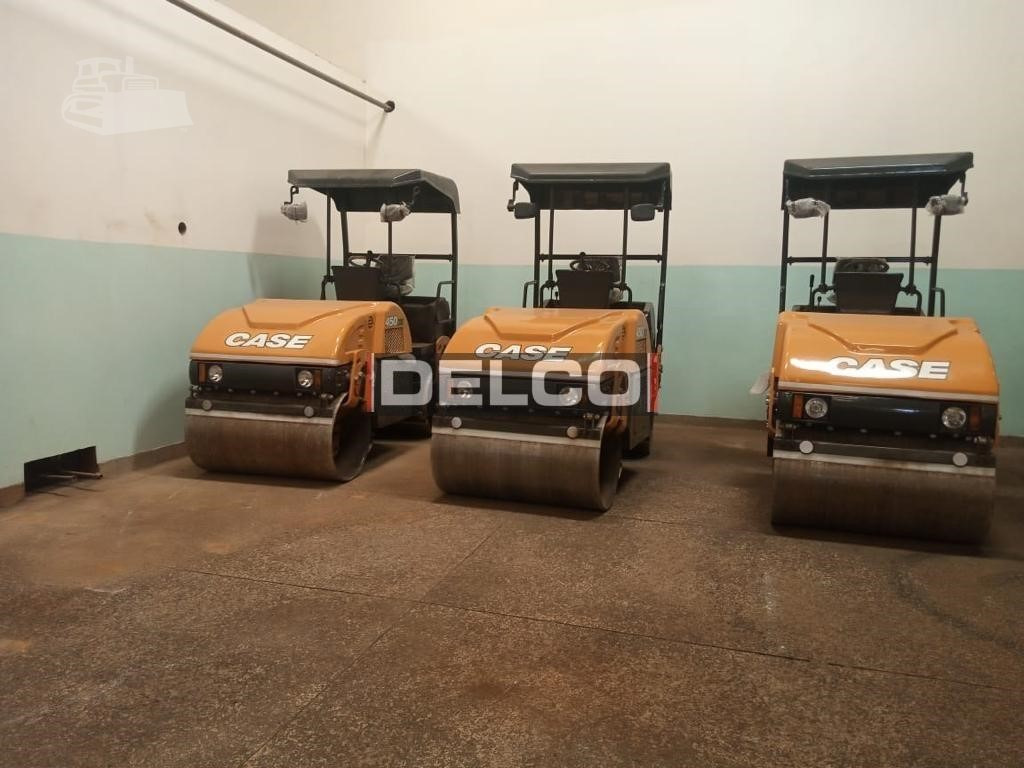 CASE 450DX - Valjak: slika CASE 450DX - Valjak CASE 450DX - Valjak: slika CASE 450DX - Valjak