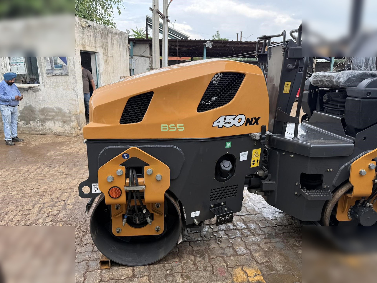 Novi Valjak CASE 450NX: slika Novi Valjak CASE 450NX