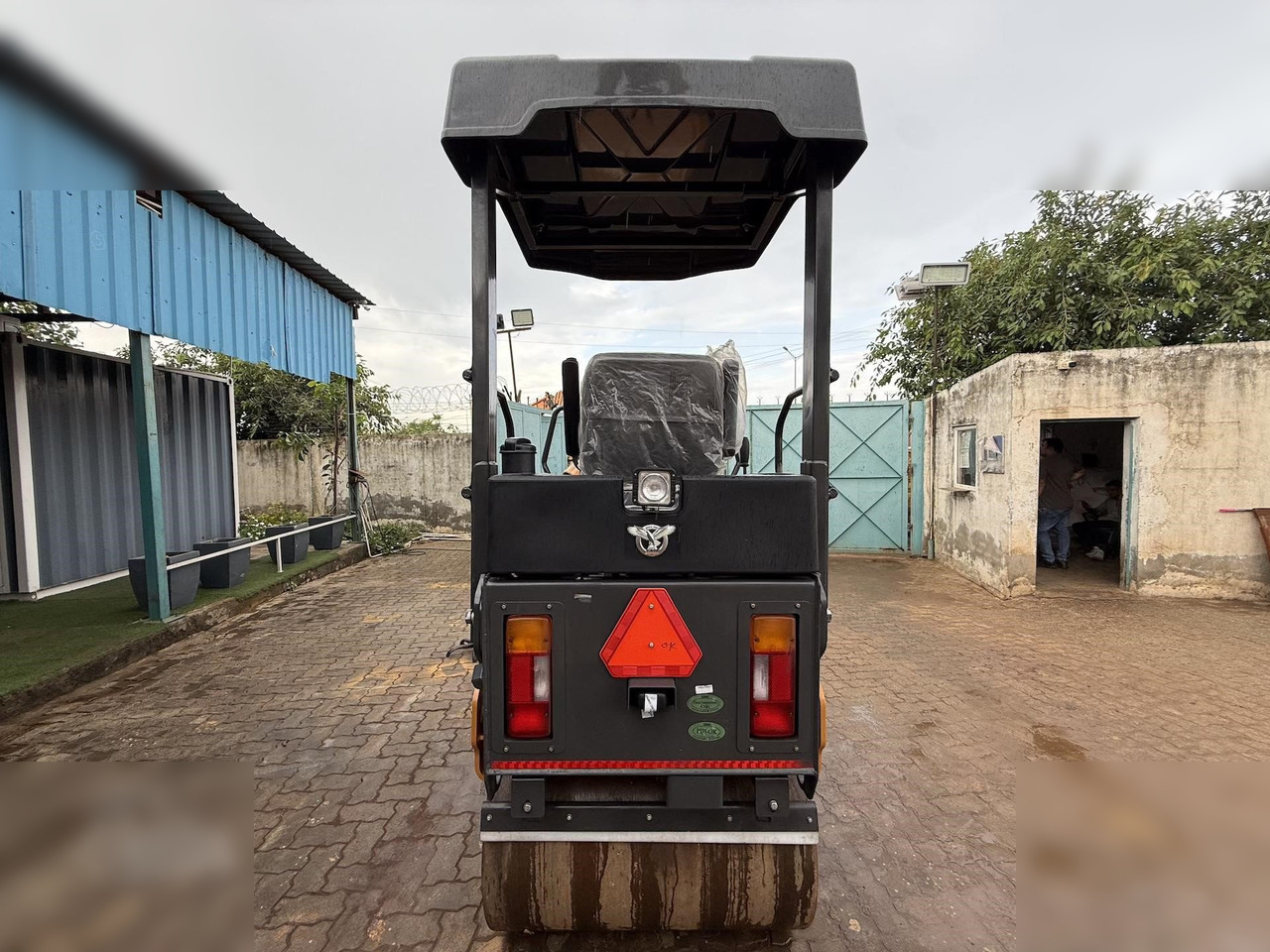 Novi Valjak CASE 450NX: slika Novi Valjak CASE 450NX