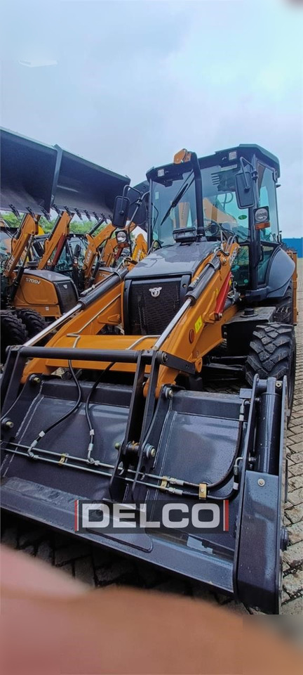 Novi Rovokopač-utovarivač CASE 570SV: slika Novi Rovokopač-utovarivač CASE 570SV