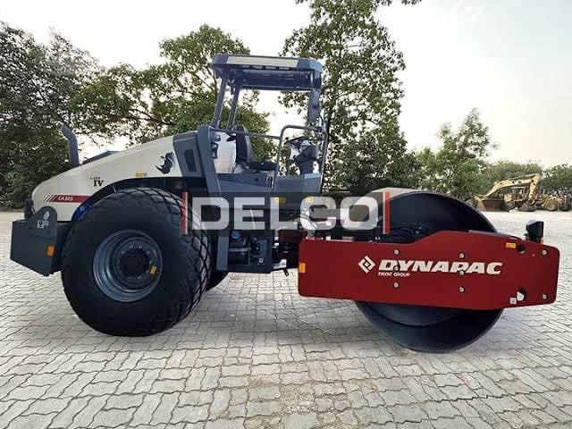 DYNAPAC CA305D - Valjak: slika DYNAPAC CA305D - Valjak DYNAPAC CA305D - Valjak: slika DYNAPAC CA305D - Valjak