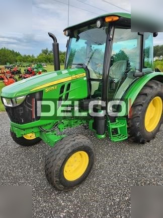 JOHN DEERE 5075E - Traktor: slika JOHN DEERE 5075E - Traktor JOHN DEERE 5075E - Traktor: slika JOHN DEERE 5075E - Traktor