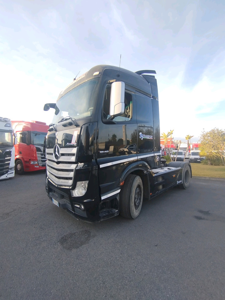 Mercedes Actros 1848 - Tegljač: slika Mercedes Actros 1848 - Tegljač Mercedes Actros 1848 - Tegljač: slika Mercedes Actros 1848 - Tegljač