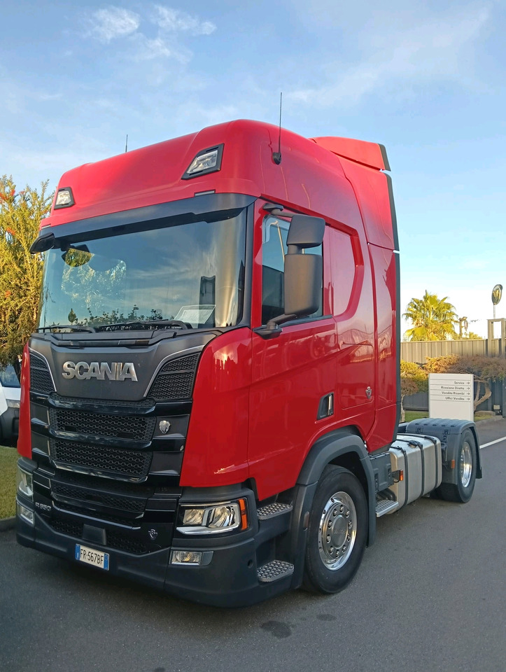 Scania R650 - Tegljač: slika Scania R650 - Tegljač Scania R650 - Tegljač: slika Scania R650 - Tegljač
