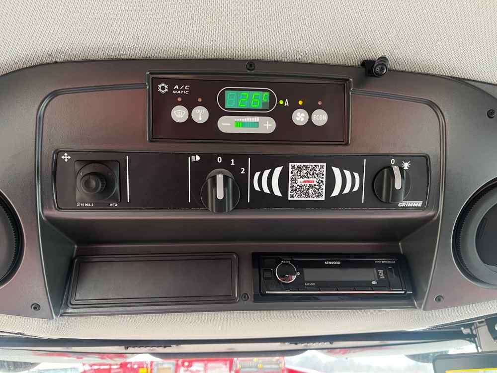 Grimme REXOR 6300 Platinum - Kombajn za šećernu repu: slika Grimme REXOR 6300 Platinum - Kombajn za šećernu repu Grimme REXOR 6300 Platinum - Kombajn za šećernu repu: slika Grimme REXOR 6300 Platinum - Kombajn za šećernu repu