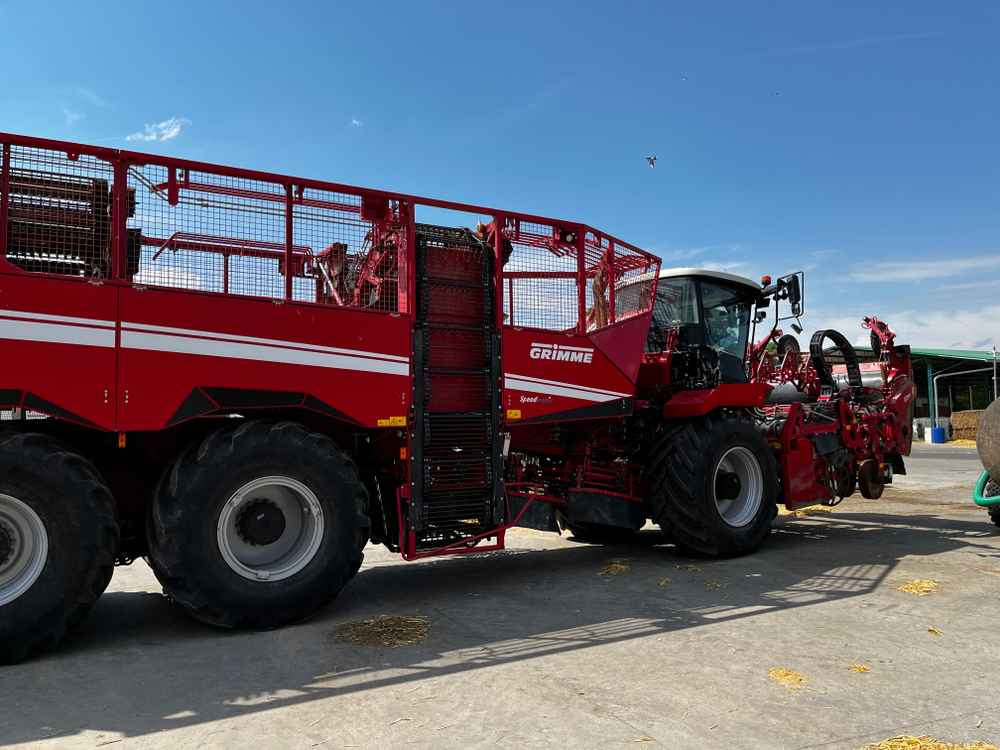 Grimme REXOR 6300 Platinum - Oprema za obradu tla: slika Grimme REXOR 6300 Platinum - Oprema za obradu tla Grimme REXOR 6300 Platinum - Oprema za obradu tla: slika Grimme REXOR 6300 Platinum - Oprema za obradu tla