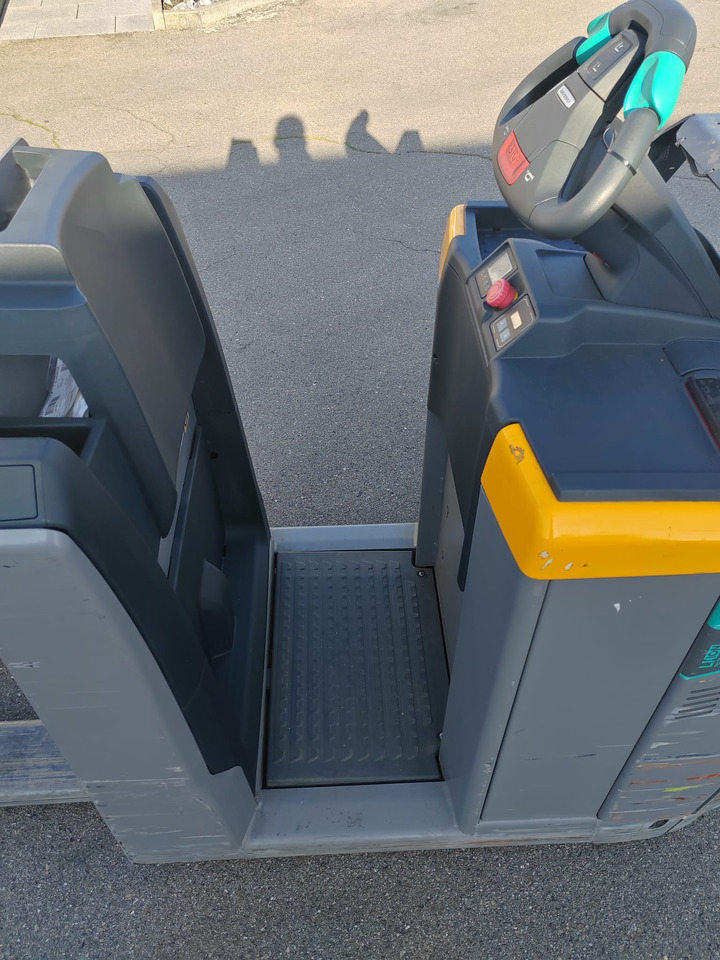 Jungheinrich ECE 225 Li-Ion/ 2.4m/ 2020yy/ 3057mh - Komisioner: slika Jungheinrich ECE 225 Li-Ion/ 2.4m/ 2020yy/ 3057mh - Komisioner Jungheinrich ECE 225 Li-Ion/ 2.4m/ 2020yy/ 3057mh - Komisioner: slika Jungheinrich ECE 225 Li-Ion/ 2.4m/ 2020yy/ 3057mh - Komisioner