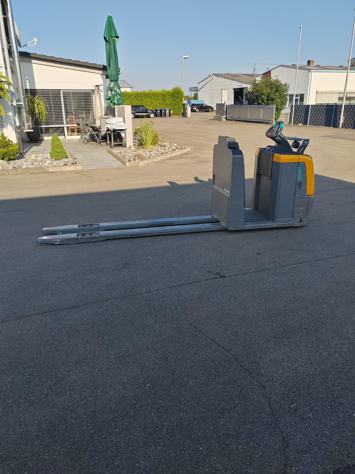 Jungheinrich ECE 225 Li-Ion/ 2.4m/ 2020yy/ 3057mh - Komisioner: slika Jungheinrich ECE 225 Li-Ion/ 2.4m/ 2020yy/ 3057mh - Komisioner Jungheinrich ECE 225 Li-Ion/ 2.4m/ 2020yy/ 3057mh - Komisioner: slika Jungheinrich ECE 225 Li-Ion/ 2.4m/ 2020yy/ 3057mh - Komisioner