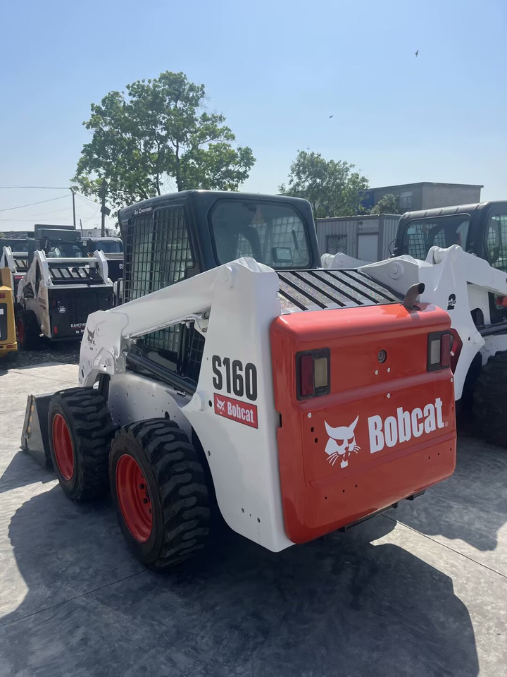 Bobcat S160 - Mini utovarivač: slika Bobcat S160 - Mini utovarivač Bobcat S160 - Mini utovarivač: slika Bobcat S160 - Mini utovarivač