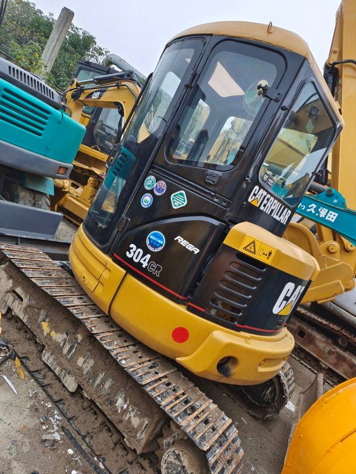 CAT 304 C - Mini bager: slika CAT 304 C - Mini bager CAT 304 C - Mini bager: slika CAT 304 C - Mini bager