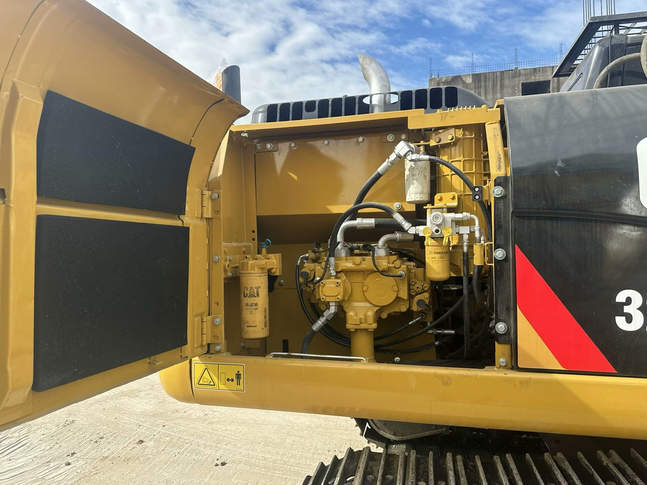 CAT 320D - Bager gusjeničar: slika CAT 320D - Bager gusjeničar CAT 320D - Bager gusjeničar: slika CAT 320D - Bager gusjeničar