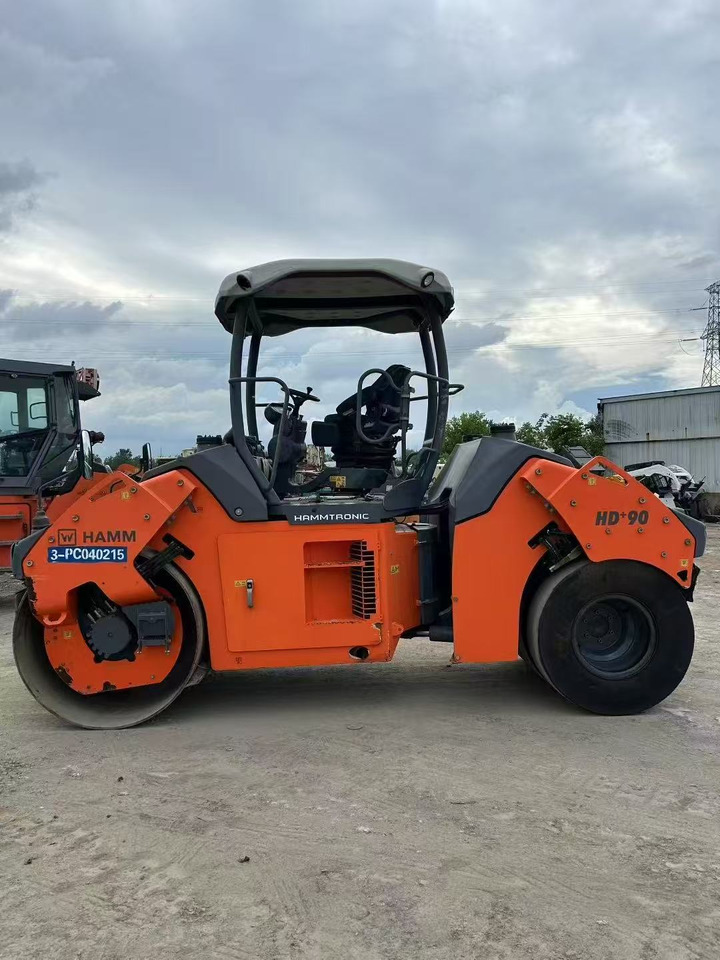 HAMM HD90 - Valjak: slika HAMM HD90 - Valjak HAMM HD90 - Valjak: slika HAMM HD90 - Valjak