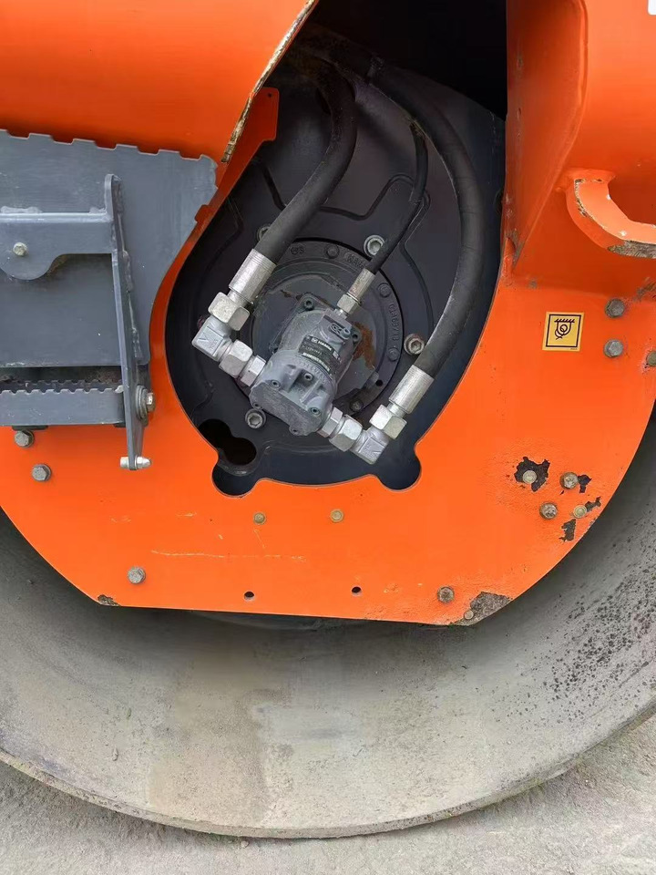 HAMM HD90 - Valjak: slika HAMM HD90 - Valjak HAMM HD90 - Valjak: slika HAMM HD90 - Valjak