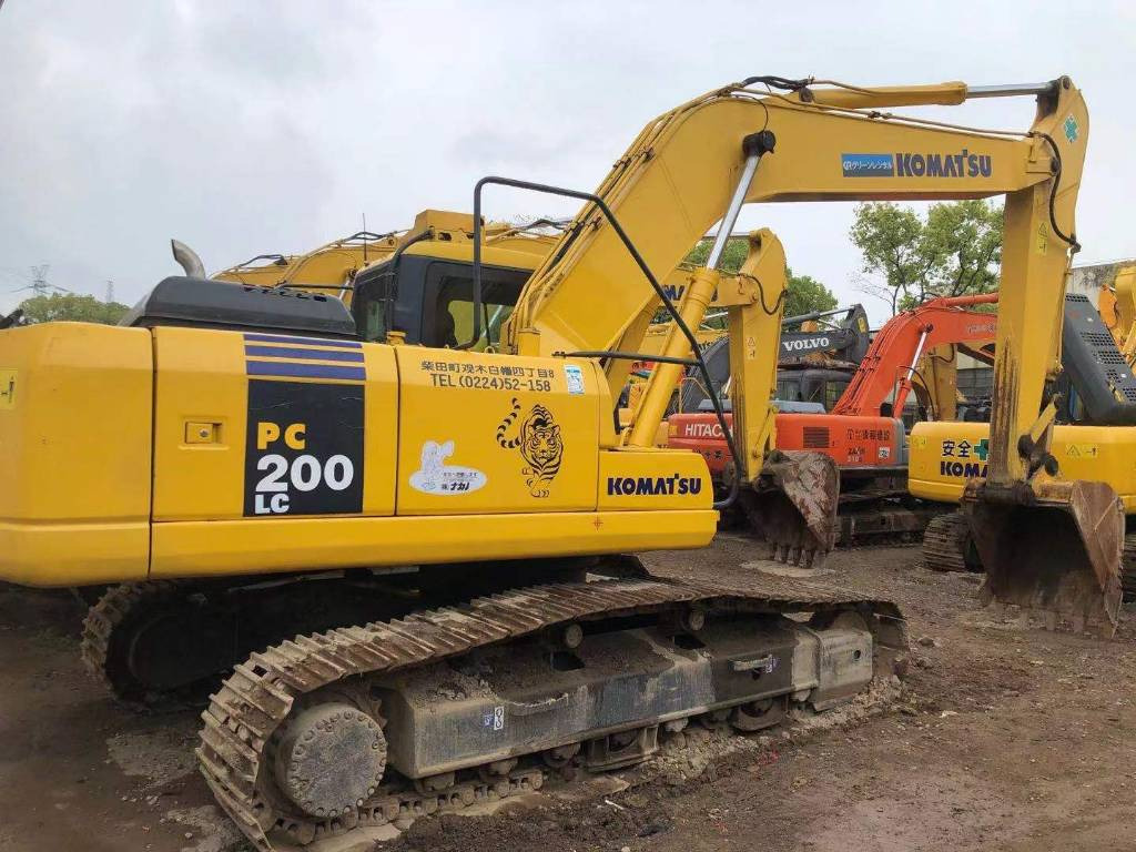 Komatsu PC200LC-7 - Bager gusjeničar: slika Komatsu PC200LC-7 - Bager gusjeničar Komatsu PC200LC-7 - Bager gusjeničar: slika Komatsu PC200LC-7 - Bager gusjeničar
