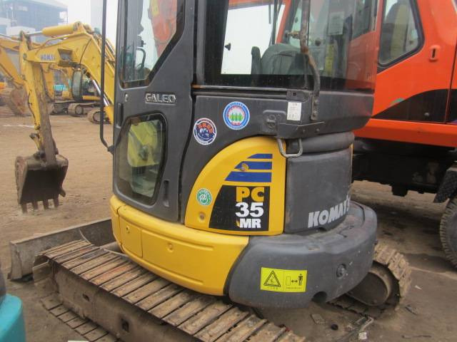 Komatsu PC35 - Mini bager: slika Komatsu PC35 - Mini bager Komatsu PC35 - Mini bager: slika Komatsu PC35 - Mini bager