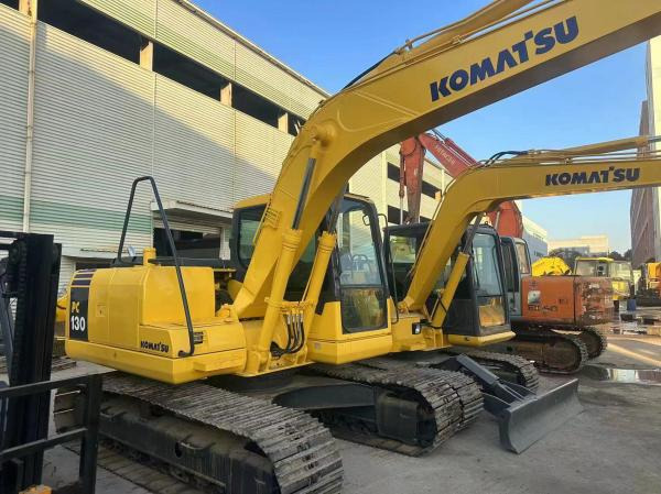 Komatsu pc130 - Bager gusjeničar: slika Komatsu pc130 - Bager gusjeničar Komatsu pc130 - Bager gusjeničar: slika Komatsu pc130 - Bager gusjeničar
