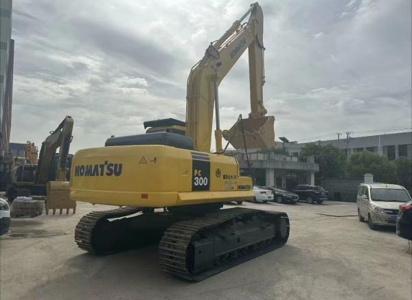 Komatsu pc300-7 - Bager gusjeničar: slika komatsu pc300-7 - Bager gusjeničar Komatsu pc300-7 - Bager gusjeničar: slika komatsu pc300-7 - Bager gusjeničar
