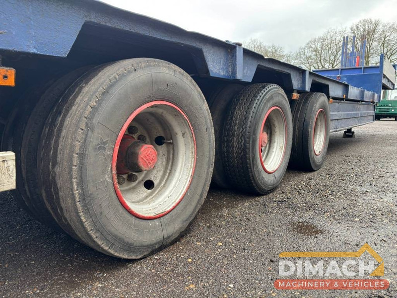 Broshuis Lowloader tieflader 3 assen leaf spring, laadklep - Poluprikolica s niskim utovarivačem: slika Broshuis Lowloader tieflader 3 assen leaf spring, laadklep - Poluprikolica s niskim utovarivačem Broshuis Lowloader tieflader 3 assen leaf spring, laadklep - Poluprikolica s niskim utovarivačem: slika Broshuis Lowloader tieflader 3 assen leaf spring, laadklep - Poluprikolica s niskim utovarivačem