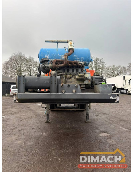 Deom Schmit Betonmixer 10m3 Deutz 6 cilinder engine 10m3 CIFA Mixer - Stroj za asfaltiranje: slika Deom Schmit Betonmixer 10m3 Deutz 6 cilinder engine 10m3 CIFA Mixer - Stroj za asfaltiranje Deom Schmit Betonmixer 10m3 Deutz 6 cilinder engine 10m3 CIFA Mixer - Stroj za asfaltiranje: slika Deom Schmit Betonmixer 10m3 Deutz 6 cilinder engine 10m3 CIFA Mixer - Stroj za asfaltiranje