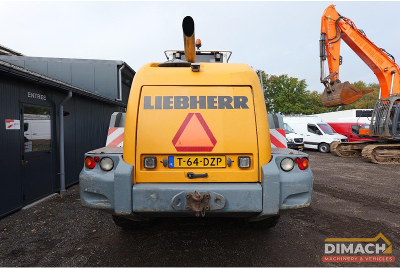 Liebherr L556 Like new!! Airco, quick coupler, skeleton bucket with teeths - Utovarivač: slika Liebherr L556 Like new!! Airco, quick coupler, skeleton bucket with teeths - Utovarivač Liebherr L556 Like new!! Airco, quick coupler, skeleton bucket with teeths - Utovarivač: slika Liebherr L556 Like new!! Airco, quick coupler, skeleton bucket with teeths - Utovarivač