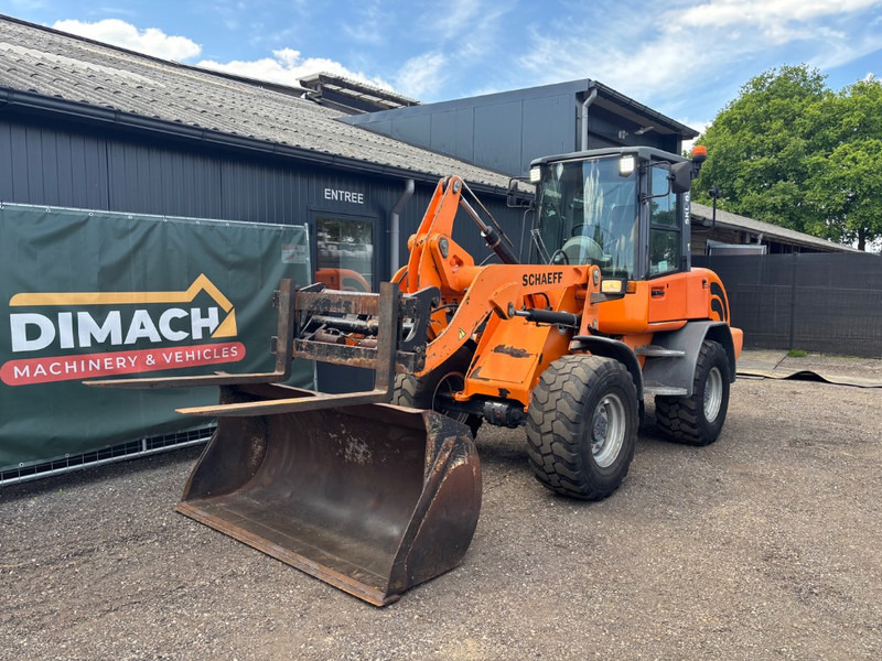 Utovarivač na kotačima Schaeff SKL 834 Terex, bucket forks: slika Utovarivač na kotačima Schaeff SKL 834 Terex, bucket forks