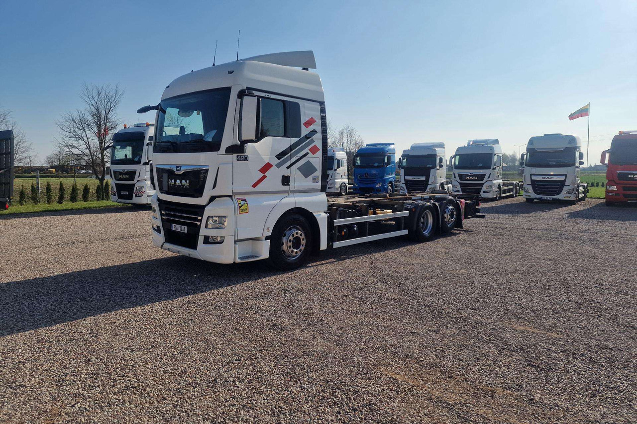 MAN TGX 26.430 - Transporter kontejnera/ Kamion s izmjenjivim sanducima: slika MAN TGX 26.430 - Transporter kontejnera/ Kamion s izmjenjivim sanducima MAN TGX 26.430 - Transporter kontejnera/ Kamion s izmjenjivim sanducima: slika MAN TGX 26.430 - Transporter kontejnera/ Kamion s izmjenjivim sanducima