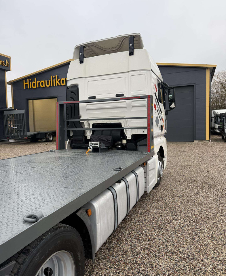 MAN TGX 26.430 - Autotransporter: slika MAN TGX 26.430 - Autotransporter MAN TGX 26.430 - Autotransporter: slika MAN TGX 26.430 - Autotransporter