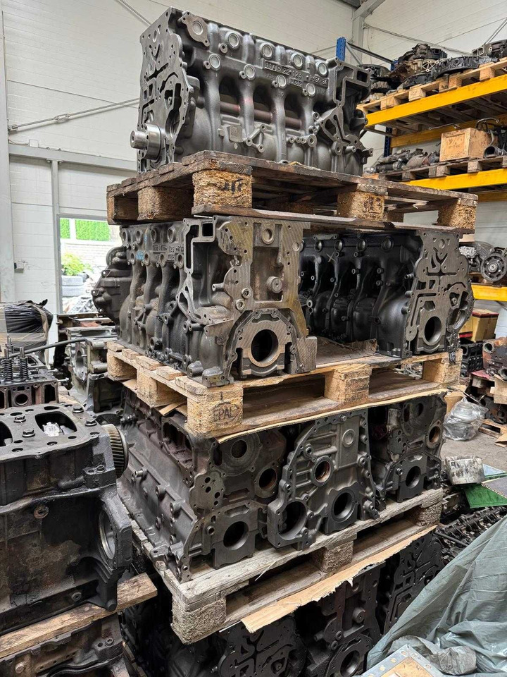 Blok do mercedes om 936 - Motor: slika Blok do mercedes om 936 - Motor Blok do mercedes om 936 - Motor: slika Blok do mercedes om 936 - Motor