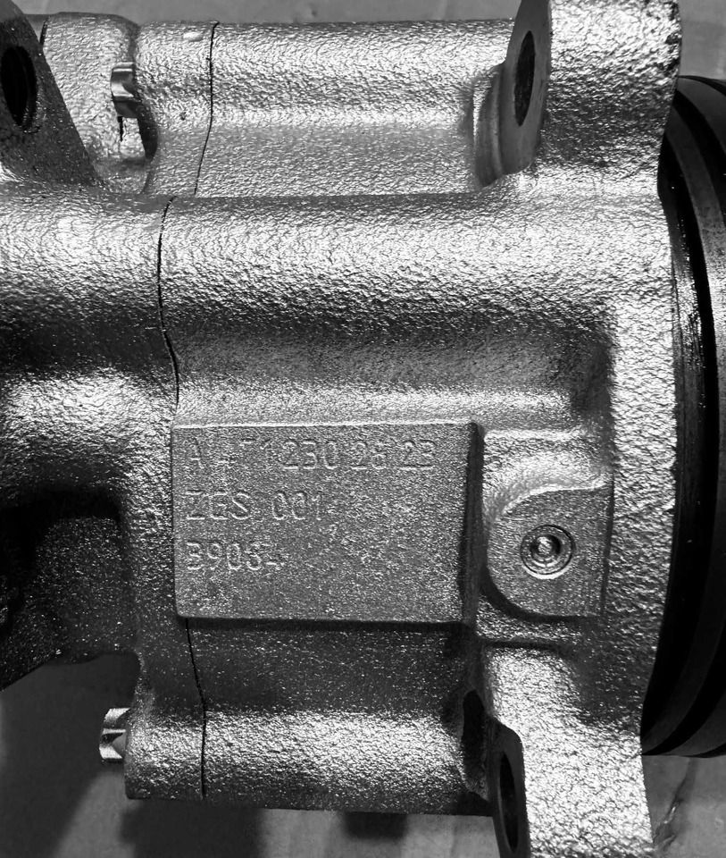 Mercedes PRZYSTAWKA odbioru mocy PTO pompy hydrauliki Setra Class 470 - Rezervni dijelovi za Kamion: slika Mercedes PRZYSTAWKA odbioru mocy PTO pompy hydrauliki Setra Class 470 - Rezervni dijelovi za Kamion Mercedes PRZYSTAWKA odbioru mocy PTO pompy hydrauliki Setra Class 470 - Rezervni dijelovi za Kamion: slika Mercedes PRZYSTAWKA odbioru mocy PTO pompy hydrauliki Setra Class 470 - Rezervni dijelovi za Kamion