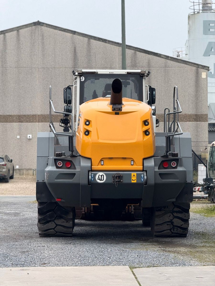 Liebherr L 586 X POWER/ 2022 - Utovarivač na kotačima: slika Liebherr L 586 X POWER/ 2022 - Utovarivač na kotačima Liebherr L 586 X POWER/ 2022 - Utovarivač na kotačima: slika Liebherr L 586 X POWER/ 2022 - Utovarivač na kotačima