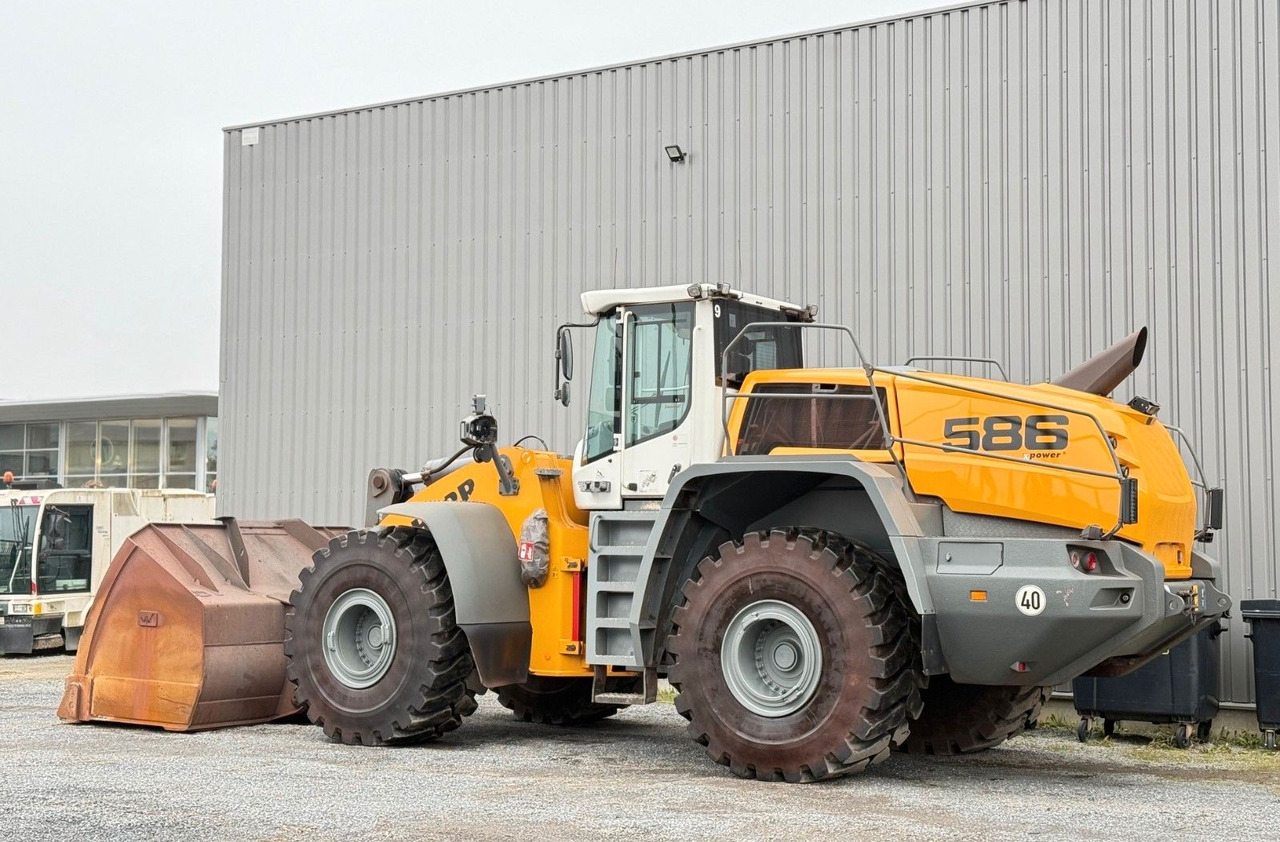 Liebherr L 586 X POWER/ 2022 - Utovarivač na kotačima: slika Liebherr L 586 X POWER/ 2022 - Utovarivač na kotačima Liebherr L 586 X POWER/ 2022 - Utovarivač na kotačima: slika Liebherr L 586 X POWER/ 2022 - Utovarivač na kotačima