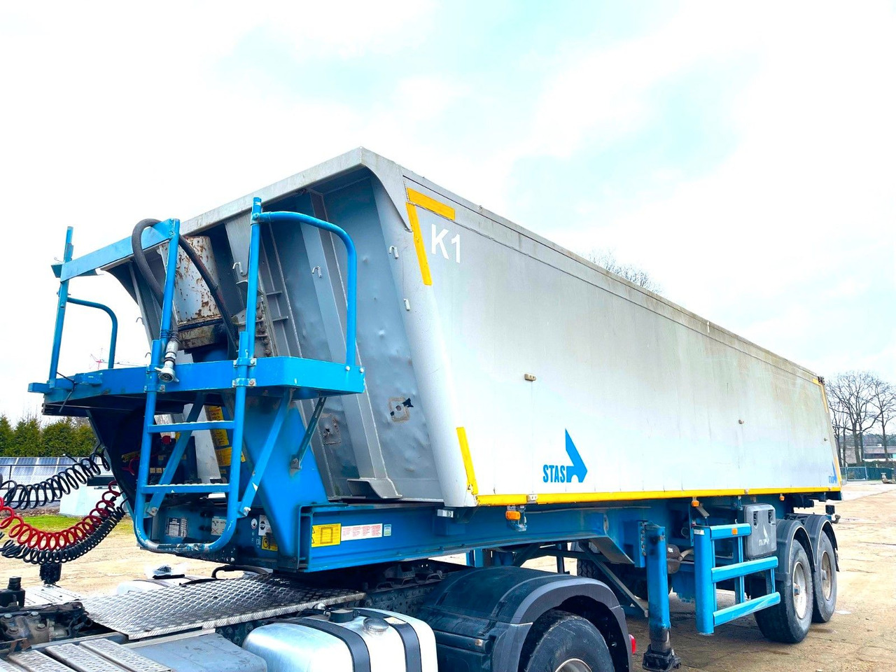 Stas SA236K/ALU/32m3 - Kiper poluprikolica: slika Stas SA236K/ALU/32m3 - Kiper poluprikolica Stas SA236K/ALU/32m3 - Kiper poluprikolica: slika Stas SA236K/ALU/32m3 - Kiper poluprikolica