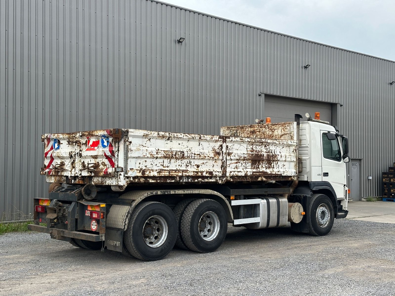 Volvo FM 420 - Kamion s kukastom dizalicom: slika Volvo FM 420 - Kamion s kukastom dizalicom Volvo FM 420 - Kamion s kukastom dizalicom: slika Volvo FM 420 - Kamion s kukastom dizalicom