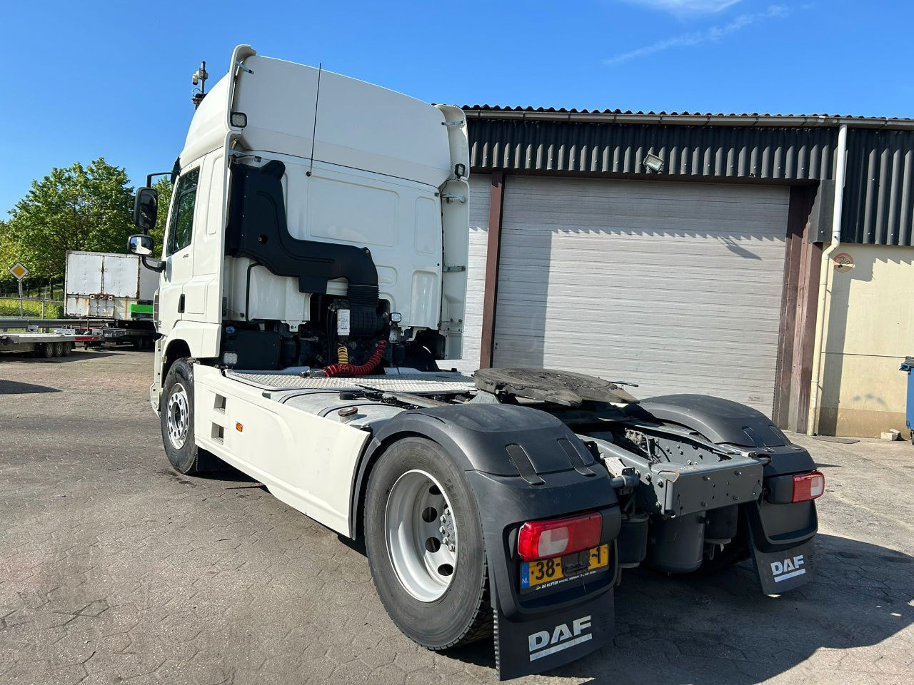 DAF CF 440 436pk / APK / Euro 6 / bj. 2016 - Tegljač: slika DAF CF 440 436pk / APK / Euro 6 / bj. 2016 - Tegljač DAF CF 440 436pk / APK / Euro 6 / bj. 2016 - Tegljač: slika DAF CF 440 436pk / APK / Euro 6 / bj. 2016 - Tegljač